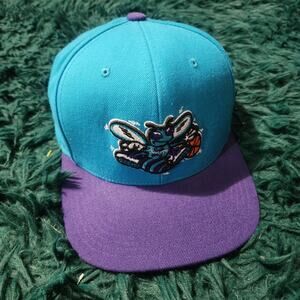 Mitchell & Ness Charlotte Hornets Hardwood Classics Snapback Hat